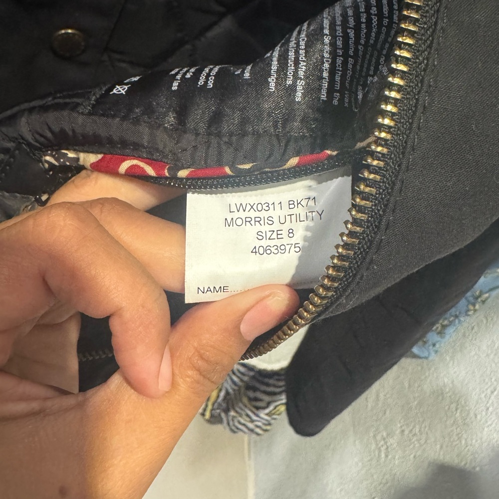 Barbour Black Utility Jacket with Patterned Lining - image 8